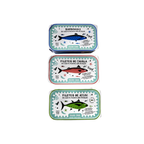 Picklelicious presentask med kryddstark fisk och pickles