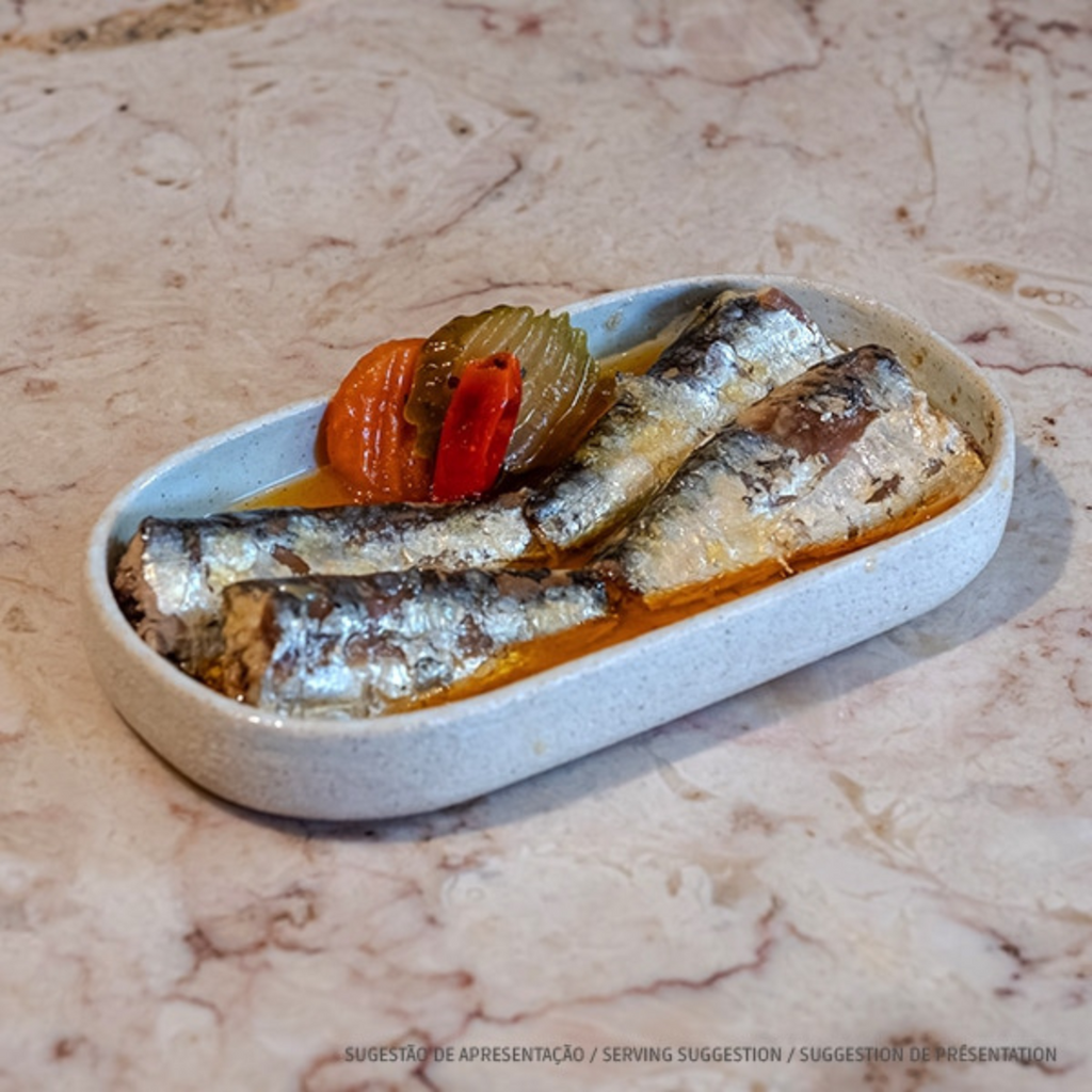 Sardiner i kryddig olivolja med pickles