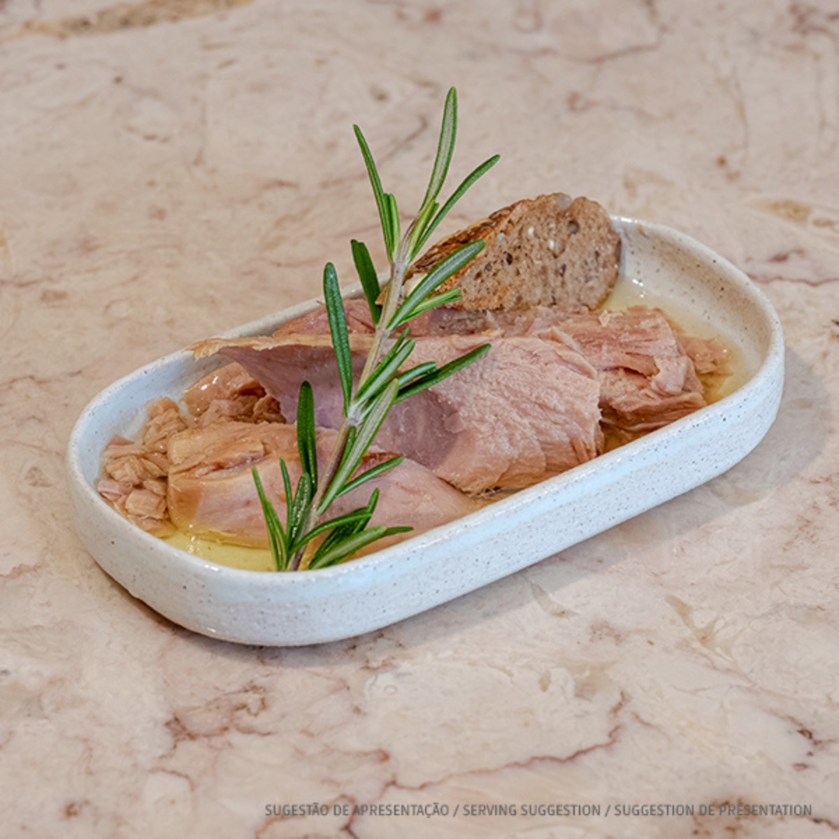 Tonfiskfiléer i olivolja